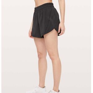 Lululemon Track That Short *5" black size 2 barely worn